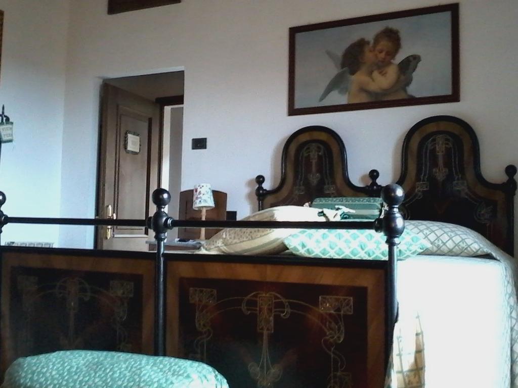 Cisterna Nel Borgo Hotel Castiglione d'Orcia Room photo